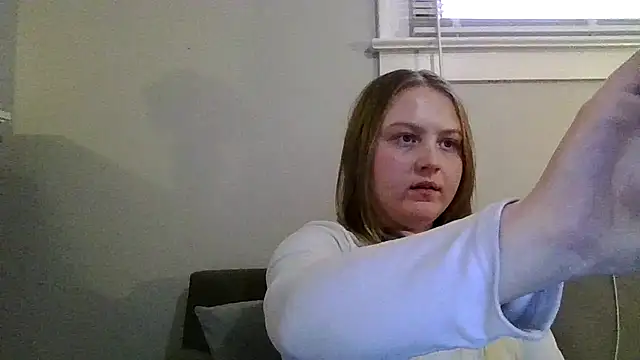 Snapshot of PhatAssBlond chatting on 02.15.25 PhatAssBlond online show from 02.15.25