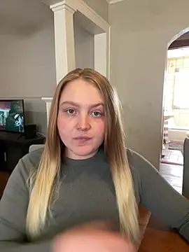 Snapshot of PhatAssBlond chatting on 02.16.25 PhatAssBlond online show from 02.16.25