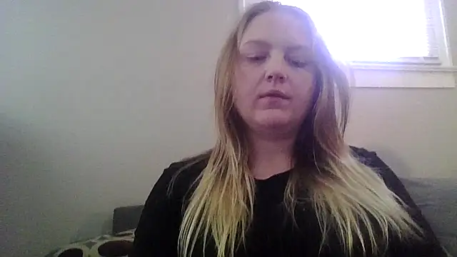 Snapshot of PhatAssBlond chatting on 02.17.25 PhatAssBlond online show from 02.17.25