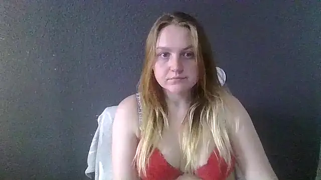 Snapshot of PhatAssBlond chatting on 03.05.25 PhatAssBlond online show from 03.05.25