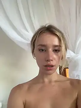 Snapshot of SSSATIVA_model chatting on 12.20.24 SSSATIVA model online show from 12.20.24