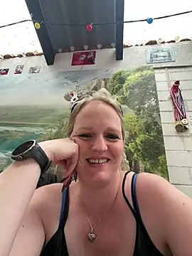 caro kitten online show from 07.23.26