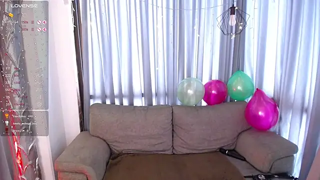 lia huan online show from 12.20.24