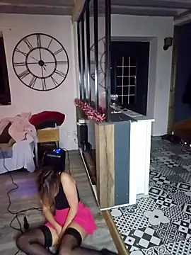 Jade Emeraud online show from 01.04.25