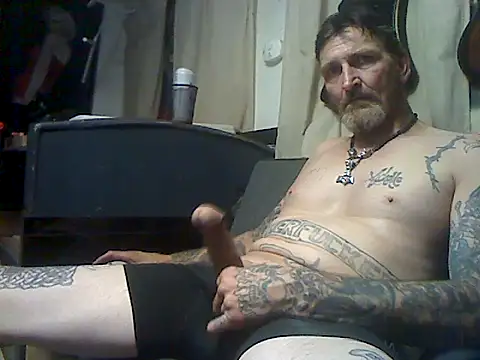 2Hot2gether69 online show from 10.12.25