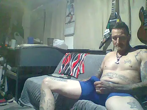 2Hot2gether69 online show from 10.28.25