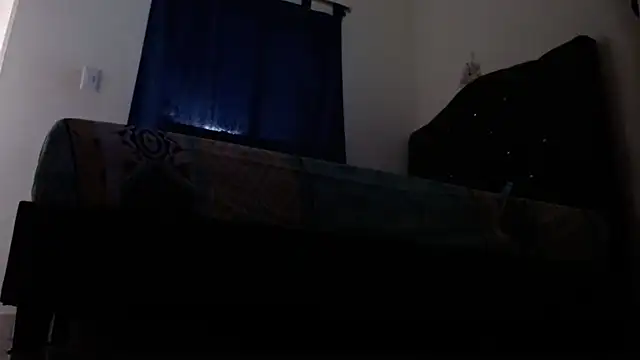 Snapshot of Valenn_rey chatting on 03.21.25 Valenn rey online show from 03.21.25