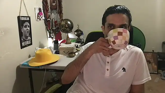 Snapshot of GForceSavage chatting on 09.14.25 GForceSavage online show from 09.14.25