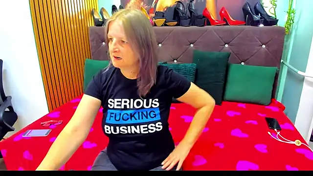 Lilly hott online show from 10.01.25