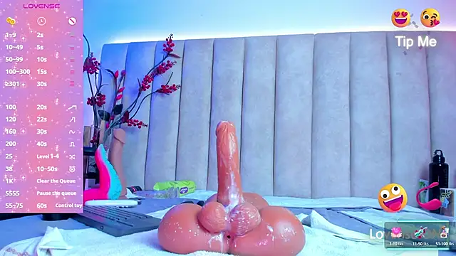 LiaaGenner online show from 03.10.25