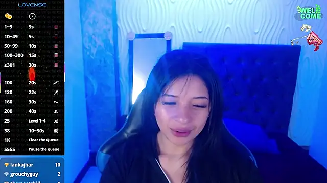 Snapshot of angelie_3 chatting on 03.19.25 angelie 3 online show from 03.19.25