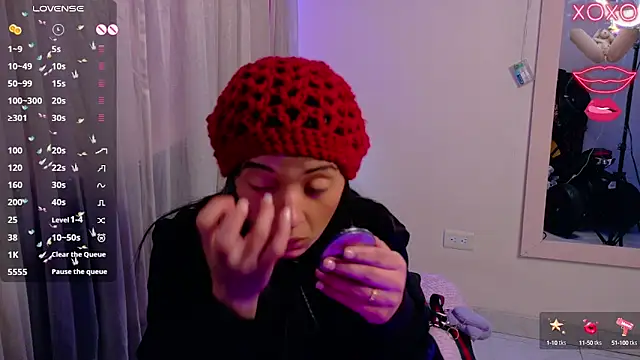 Snapshot of angelie_3 chatting on 10.01.25 angelie 3 online show from 10.01.25