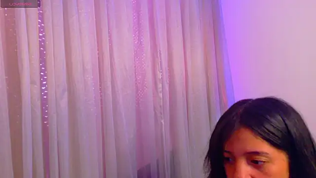 Snapshot of angelie_3 chatting on 10.06.25 angelie 3 online show from 10.06.25