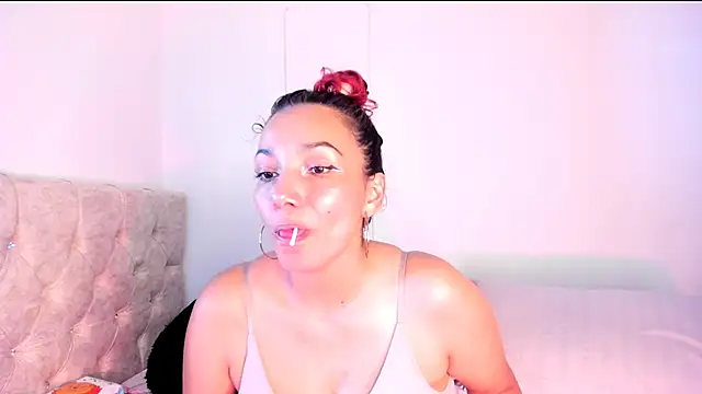 Snapshot of amber_demons2021 chatting on 01.14.25 amber demons2021 online show from 01.14.25