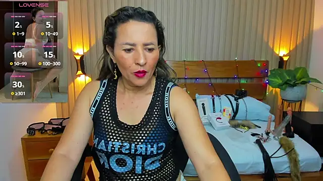 luciana ballesteros  online show from 12.11.24