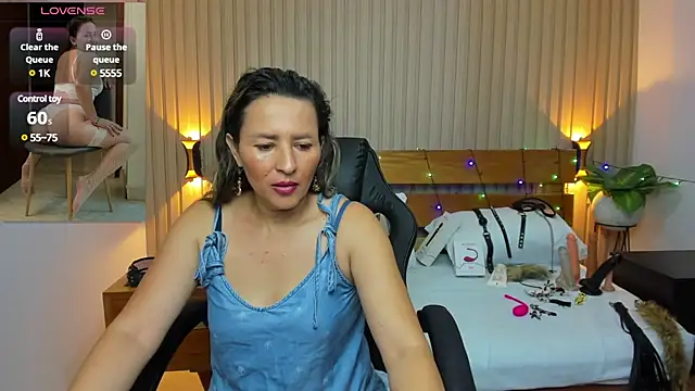 luciana ballesteros  online show from 12.22.24