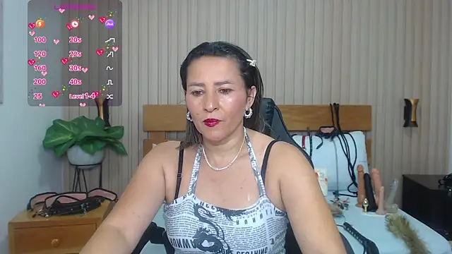 luciana ballesteros  online show from 03.15.25