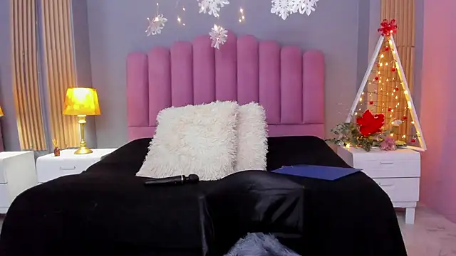 RamonaSimons online show from 12.20.24