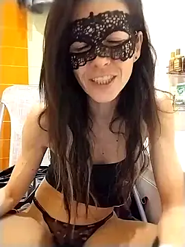 EmySkinny85 online show from 02.06.25