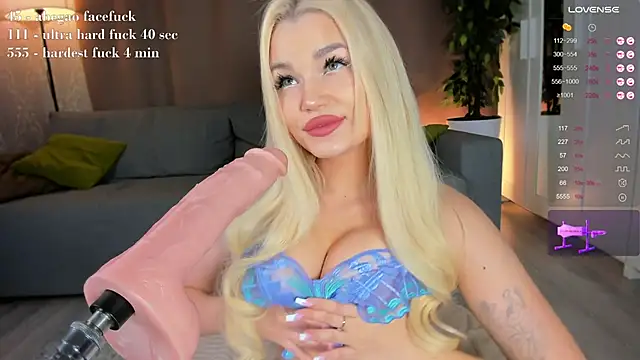 Snapshot of FrauSophia chatting on 02.16.25 FrauSophia online show from 02.16.25