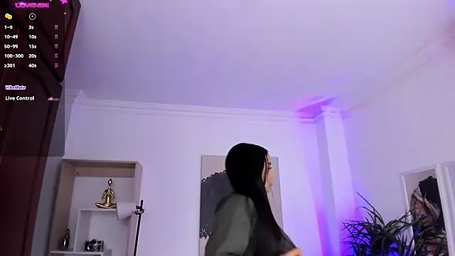 Aleejaa   online show from 01.23.25