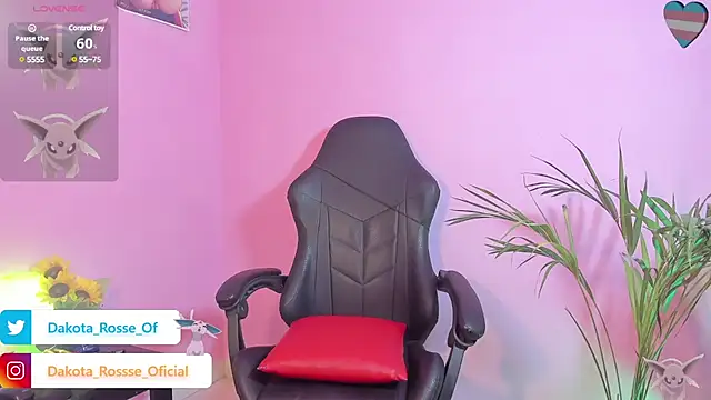 DakotaRosee online show from 12.04.24