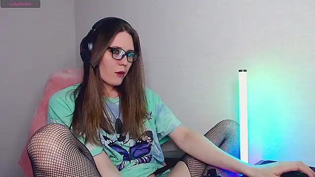 tracy cooper online show from 02.18.25