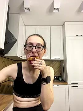 MartiniiSelenna online show from 10.06.25