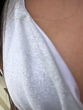 Snapshot of Rose-euphoria chatting on 10.26.25 Rose-euphoria online show from 10.26.25