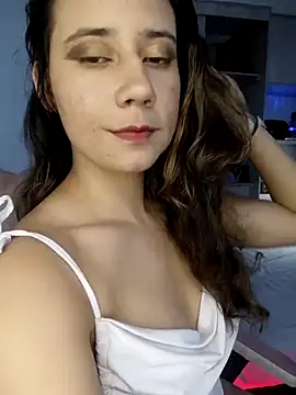 Snapshot of lovely_kitt chatting on 03.14.25 lovely kitt online show from 03.14.25