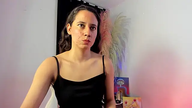 Snapshot of lovely_kitt chatting on 09.12.25 lovely kitt online show from 09.12.25