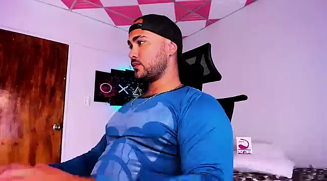 Sebas-hott online show from 01.04.25