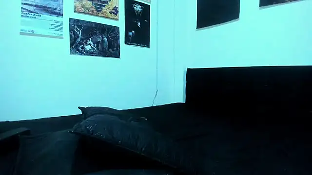 Van Velckan online show from 04.14.26