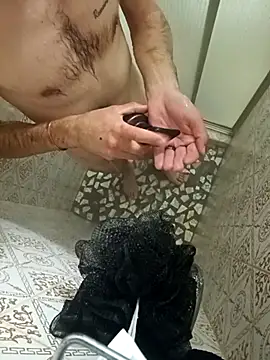 Snapshot of Afrikaner007 chatting on 03.18.25 Afrikaner007 online show from 03.18.25