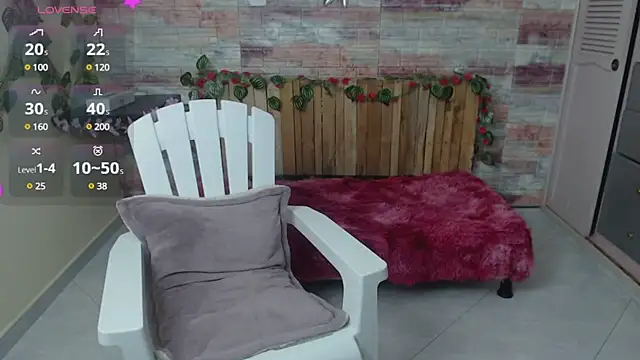 Snapshot of Lucy_joi chatting on 12.15.24 Lucy joi online show from 12.15.24