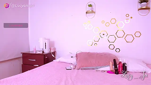 Lucy joi online show from 11.06.25