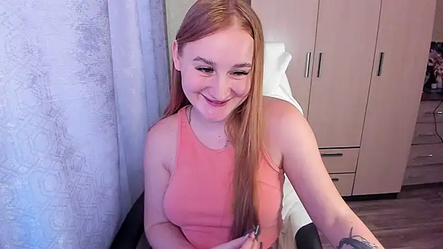 Snapshot of KeiraNight chatting on 12.29.24 KeiraNight online show from 12.29.24