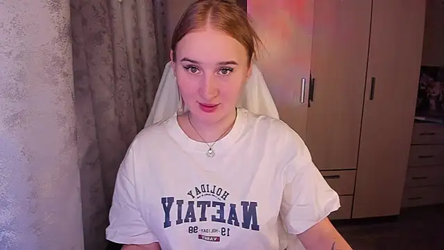 Snapshot of KeiraNight chatting on 02.23.25 KeiraNight online show from 02.23.25