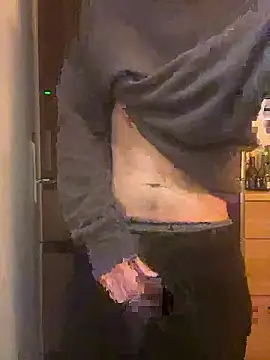 Snapshot of saku_chan_live chatting on 11.28.25 saku chan live online show from 11.28.25