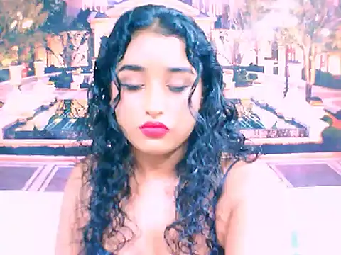 Snapshot of IndianAngel4u chatting on 02.14.25 IndianAngel4u online show from 02.14.25