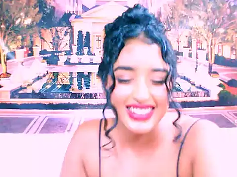 Snapshot of IndianAngel4u chatting on 02.15.25 IndianAngel4u online show from 02.15.25