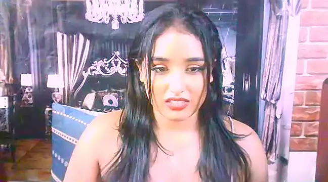 Snapshot of IndianAngel4u chatting on 03.18.25 IndianAngel4u online show from 03.18.25