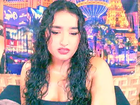 Snapshot of IndianAngel4u chatting on 09.15.25 IndianAngel4u online show from 09.15.25