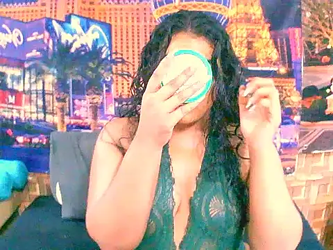 Snapshot of IndianAngel4u chatting on 10.21.25 IndianAngel4u online show from 10.21.25