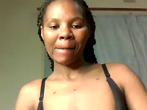 Snapshot of MAZINGDIVA1994 chatting on 09.08.25 MAZINGDIVA1994 online show from 09.08.25