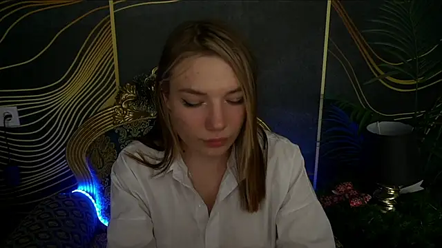 IceDanielles online show from 12.28.24