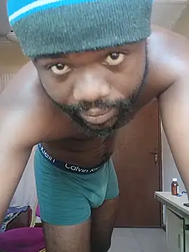 Longblackhardd online show from 03.10.25