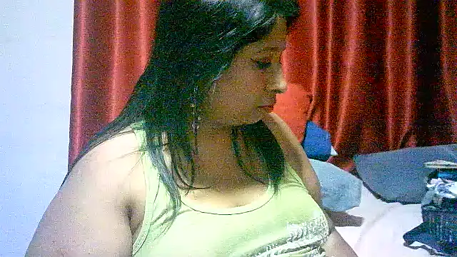 Snapshot of raniofsex02 chatting on 02.23.25 raniofsex02 online show from 02.23.25