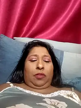 Snapshot of raniofsex02 chatting on 03.05.25 raniofsex02 online show from 03.05.25