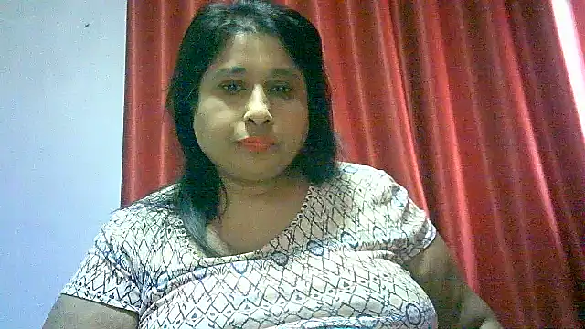 Snapshot of raniofsex02 chatting on 09.22.25 raniofsex02 online show from 09.22.25